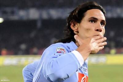 Cavani, Hamsik fire Napoli to victory