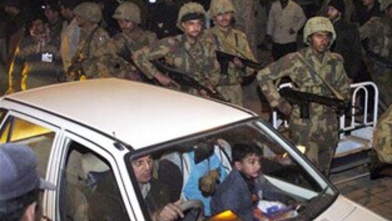 10 killed in bomb attacks on Shias in Pak cities