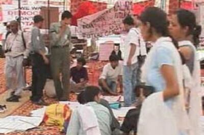 Who is funding quota protest props?