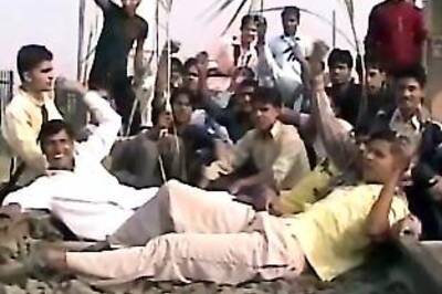 Post-drought, UP farmers fight for fair price