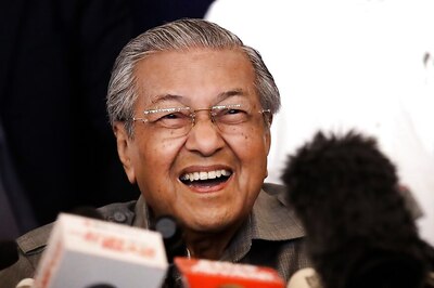 Defending Zakir Naik’s Stay in Malaysia, PM Mahathir Says He May Not Get Fair Trial in India
