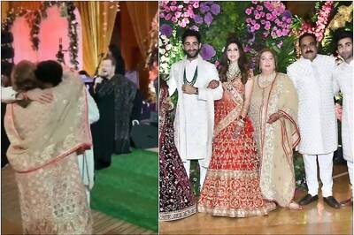 Nitin Mukesh Singing Raj Kapoor Classics at Grandson Armaan Jain's Wedding will Make You Nostalgic