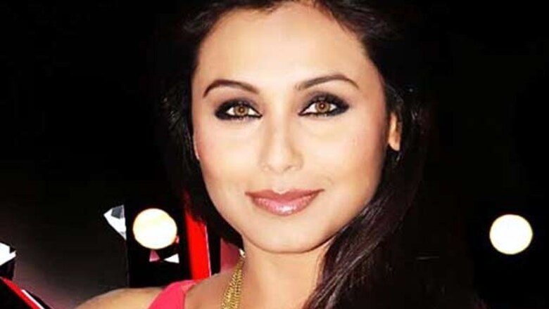 'Mardaani' actress Rani Mukerji's arrival at Kolkata's Kalighat temple creates mass frenzy