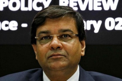 RBI Chief Urjit Patel ‘Manhandled’ by Congress Workers at Kolkata Airport