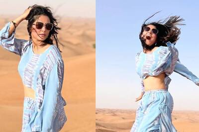 Hina Khan's Stunning Pictures With Mother, Boyfriend Rocky Jaiswal From Dubai Trip