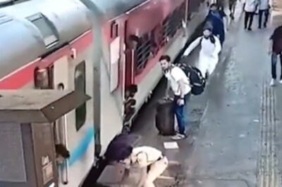 RPF Personnel's Swift Action Saves Woman From Getting Crushed Under Train In Mumbai