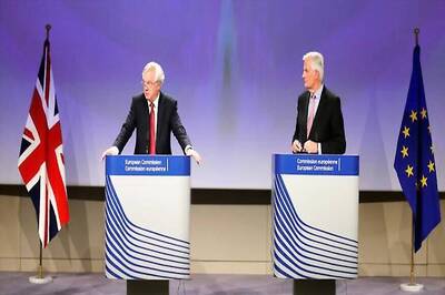 As London Feuds, Full Brexit Negotiations Open in Brussels