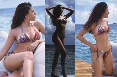 SEXY! Alaya F Sizzles in a Stylish Printed Bikini in Latest Vacation Snaps; See Photos