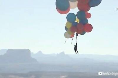 Daredevil David Blaine Floats High Above Arizona Desert On Balloons
