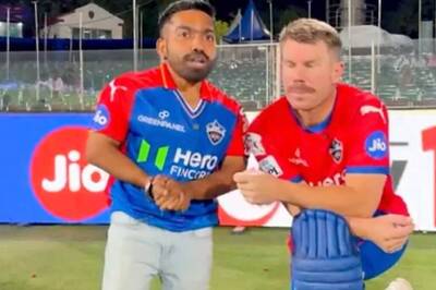 WATCH: Delhi Capitals Star David Warner's Reaction to Free Aadhaar Card Will Leave You in Splits