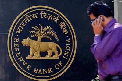 Not possible to give bank permits to all eligible seekers: RBI
