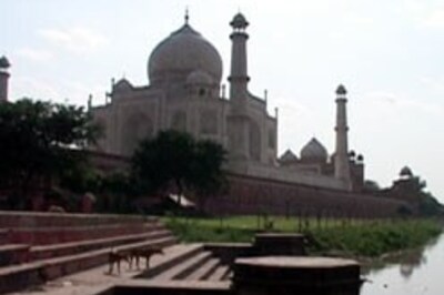 NGO questions online campaign for the Taj