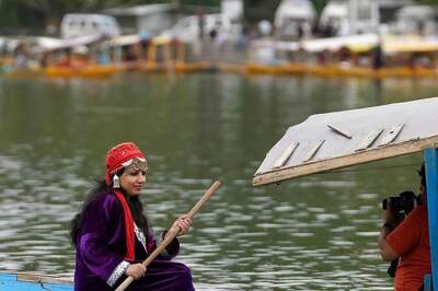 J&K After Abrogation of Art 370: Peace and Tourism Go Hand in Hand, Visitor Footfall Set to Break 2022 Record