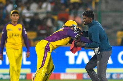 'Don't Mess with an Aussie': Alyssa Healy Tackles Pitch Invader in WPL Game vs MI, Photos Go Viral