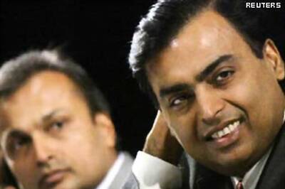 Ambani brothers sign Rs 1200 crore deal for telecom biz