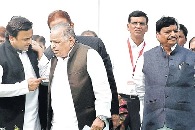 Will He, Won't He? Rajbhar Says Shivpal Yadav Still With SP as Akhilesh's Miffed Uncle Warms Up to BJP