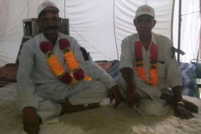 Two more former soldiers join fast-unto-death for OROP as two others are taken to hospital