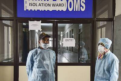 Air India Crew of Vienna-Delhi Flight that Had Virus-struck Indian to Be Quarantined at Home for 14 Days