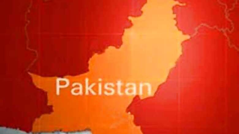 29 killed, 40 injured in blast in northwest Pak