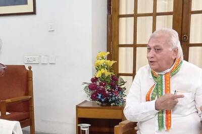 Owaisi Should Show Quran Citing Hijab; by Muslim Law, Mehbooba Won't Be A Leader: Arif Mohammad Khan