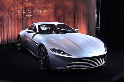 Aston Martin Vantage to be Unveiled on November 21