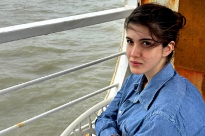 Shanaya Kapoor Gorges On Delicious Pani Puri And Fans Can't Keep Calm