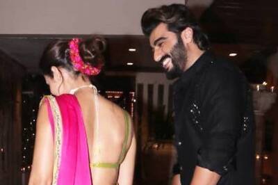 Malaika Arora Blushes As Arjun Kapoor Looks Lovingly at Her in New Pic from Anil Kapoor's Diwali Bash