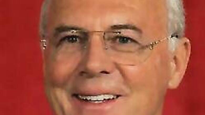 Beckenbauer escapes for secret wedding