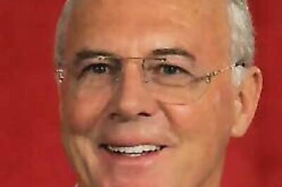 Beckenbauer escapes for secret wedding