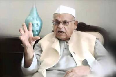 Give a fitting reply to those who question your loyalties, Aziz Qureshi tells Muslims