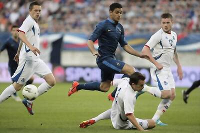 Late winner takes France past Iceland in warm-up