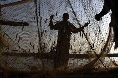 Gujarat: Fisherman's wife raises question over husband's death