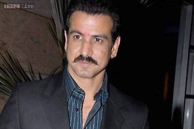  'Ugly': Ronit Roy says he felt 'like a little boy' that Anurag Kashyap had to guide on the sets