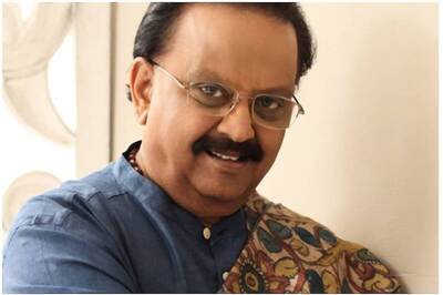 Singer SP Balasubrahmanyam Still on Ventilator and ECMO Support in ICU, Says Hospital