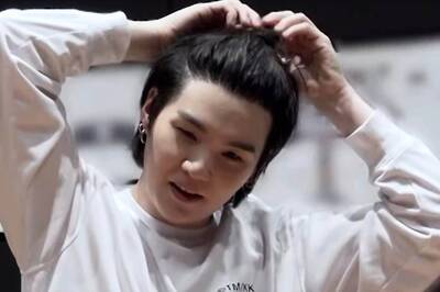 BTS: ARMY Swoon Over Suga's Sexy Ponytail In That That Dance Practice Video, Beg 'Yoongi Marry Me'