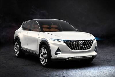 Pininfarina and Hybrid Kinetic Group Showcase H500 and K350 at Beijing