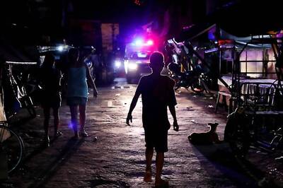 Thousands of Philippine Poor Nabbed in Duterte's Latest War—on Loitering
