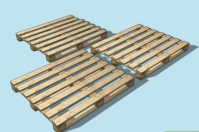 How to Build a Dog House Out of Pallets