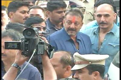 Food to auto-rides: Free-for-all celebrations mark Sanjay Dutt's freedom