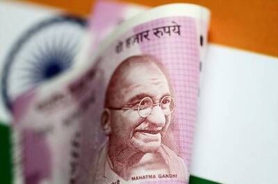 Rupee Jumps 41 Paise to 3-week High of 73.16 Against Dollar as Crude Falls