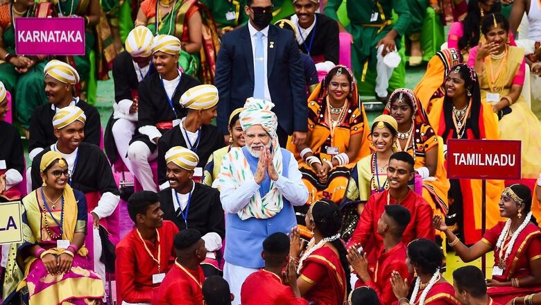 PM Modi Greets NCC Cadets at Red Fort After I-Day Address