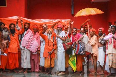 Registration for Amarnath Yatra Begins from Tuesday, Pilgrims Allowed to Take Journey Only on Permit