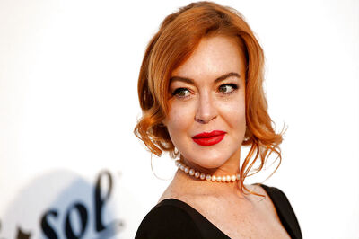 Lindsay Lohan's Mother Dina Lohan Arrested, Charged of Driving While Intoxicated