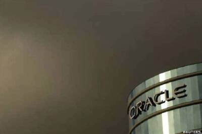Bitter rivals Oracle, Salesforce team up on cloud