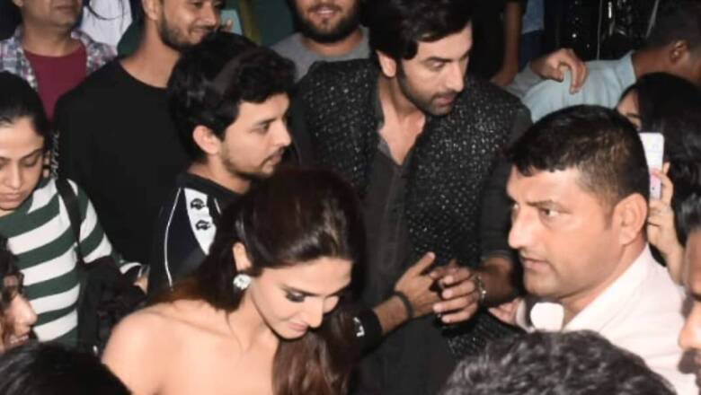 Ranbir Kapoor Rescues Vaani Kapoor From Getting Hurt, Holds Her Close While Tackling Mob; Watch