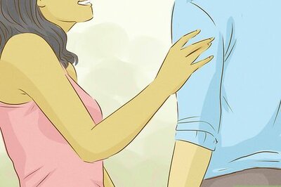 How to Get a Guy to Break Up with His Girlfriend and Hook Up with You