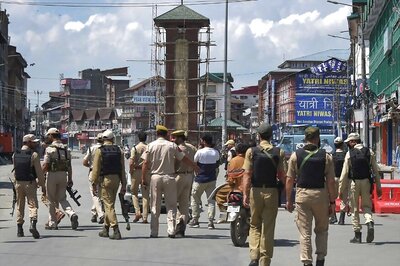 SC Asks Jammu & Kashmir Administration to Place before It Orders Imposing Restrictions