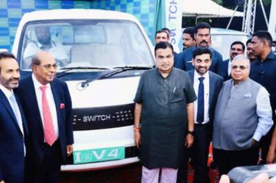 Ashok Leyland Unveils India's First E-LCV IeV