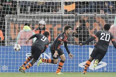 Shakhtar hold Manchester United to a 1-1 draw