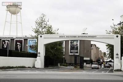 Sony threatens to sue Twitter if it doesn't ban accounts that are spreading hacked emails